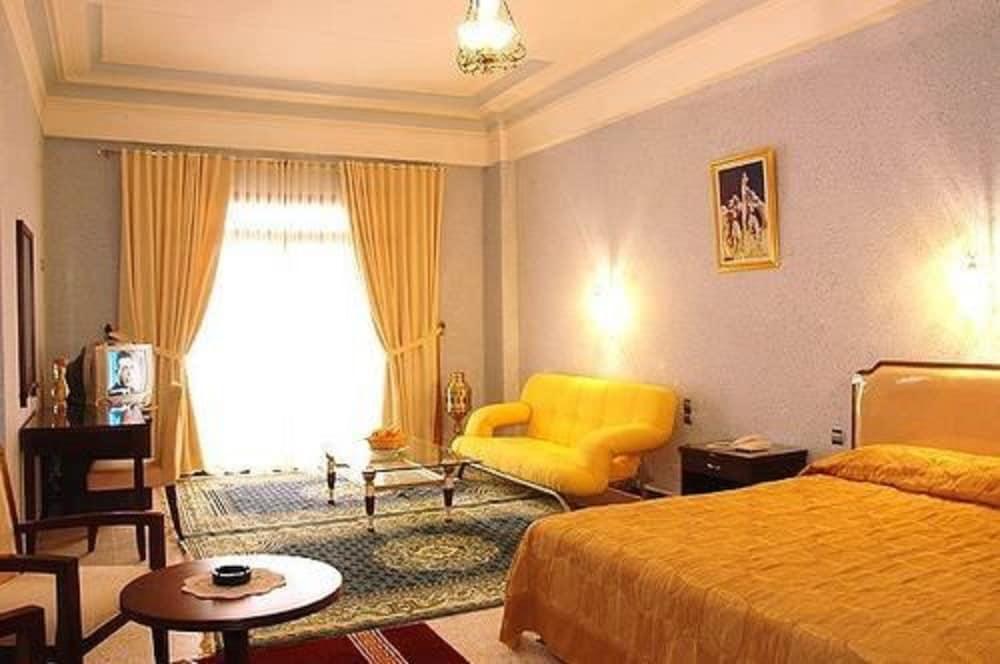 Hotel Le Majestic Annaba Exterior foto