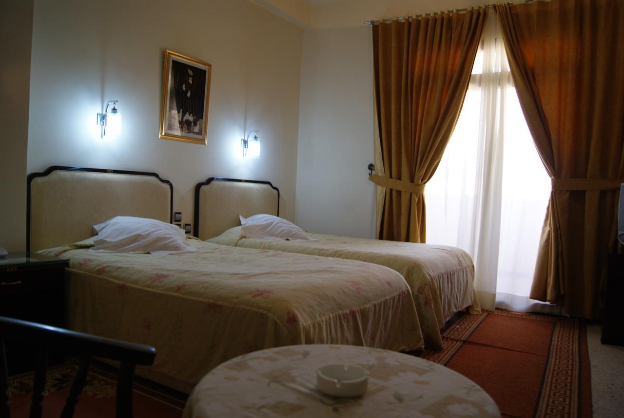 Hotel Le Majestic Annaba Exterior foto