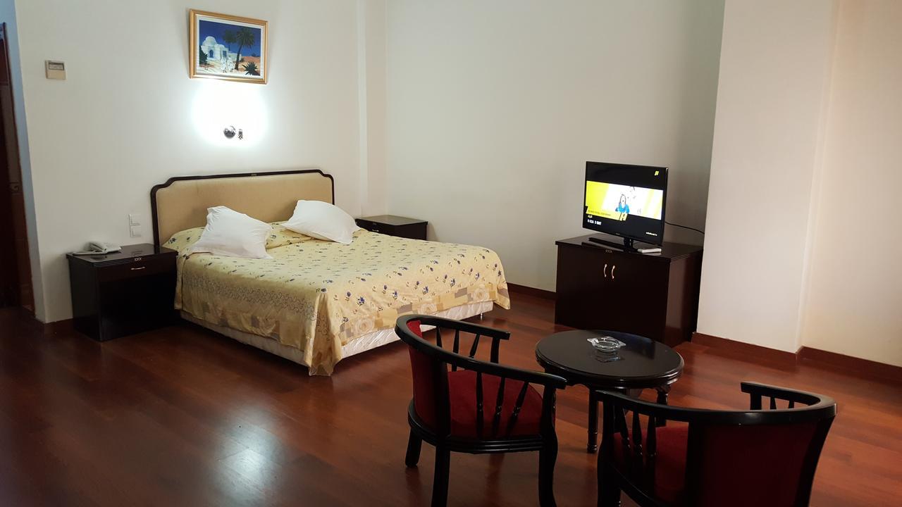 Hotel Le Majestic Annaba Exterior foto